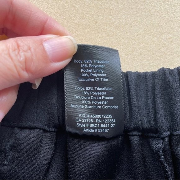 Aritzia Babaton black Dexter tapered crepe pants - XS. - Picture 7 of 11